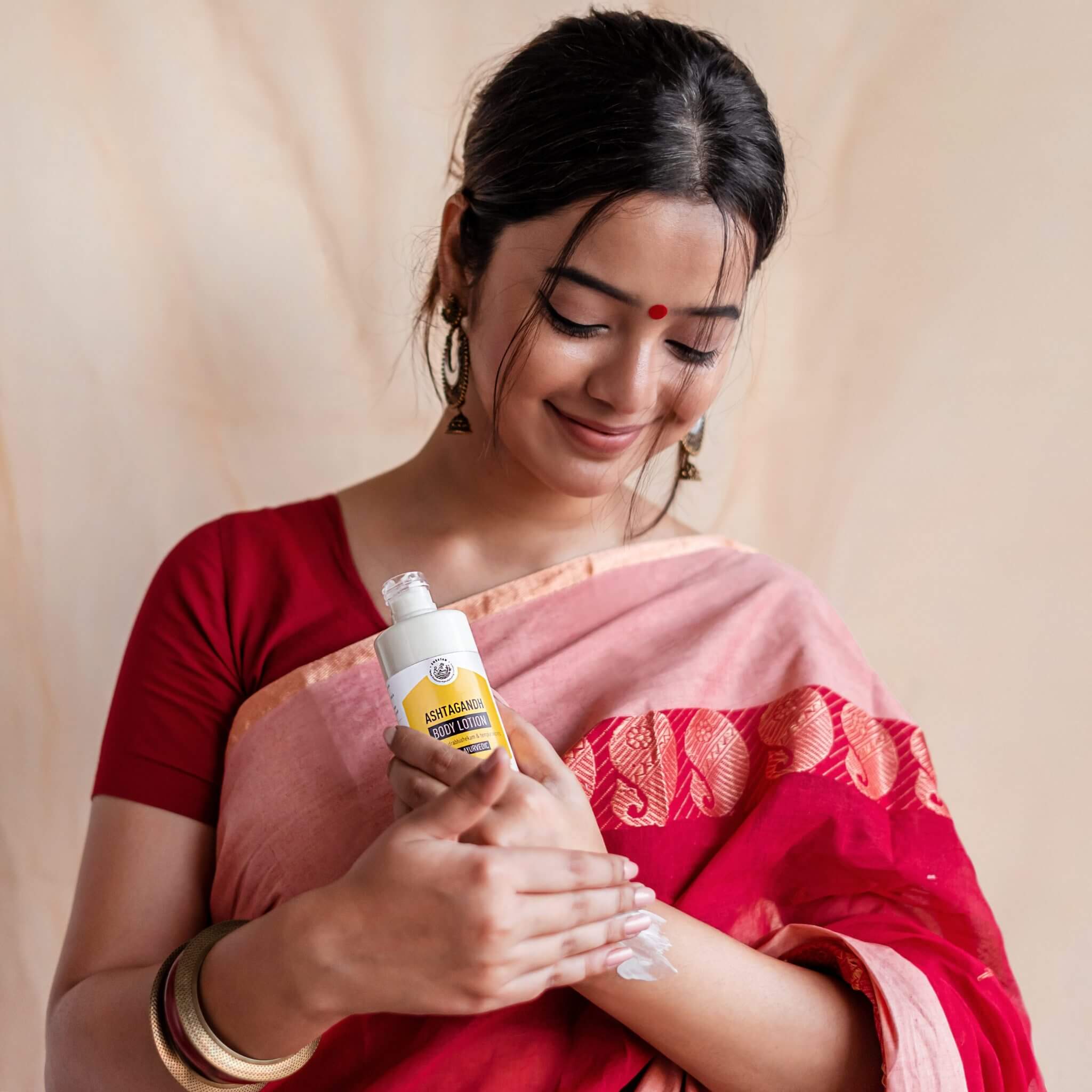 Amrutam Ashtagandh Body Lotion | Ayurvedic Lotion Inspired by Rudrabhishekam Temple Secrets - Image 7